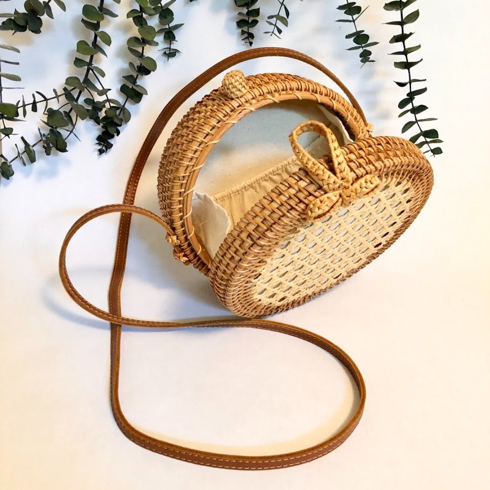 Round Rattan Purse - Picture 2 of 2